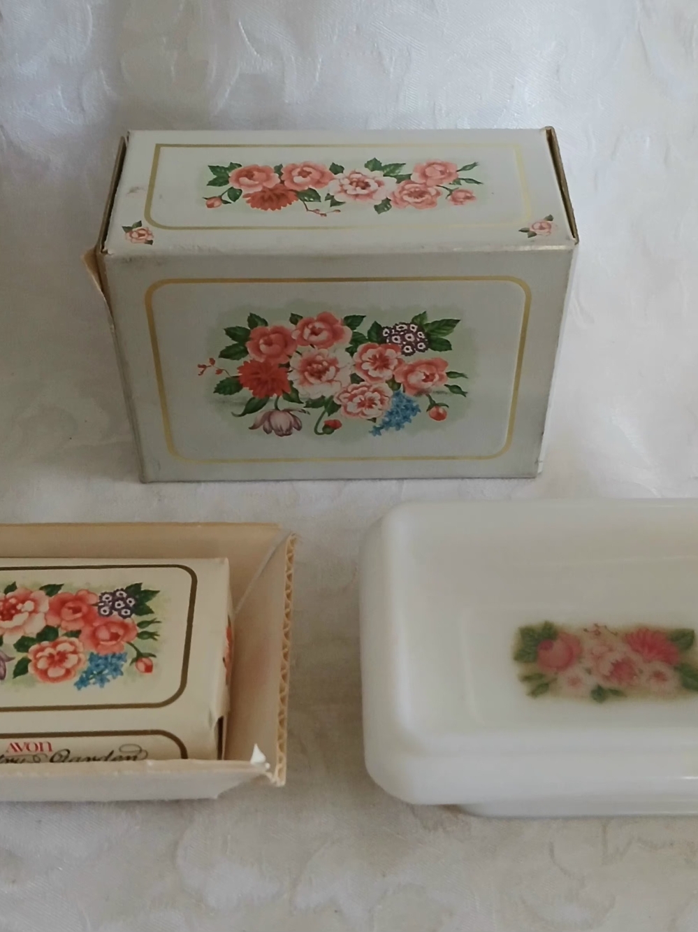 Avon Country Garden Floral Vanity Set - Pink and Green Vintage